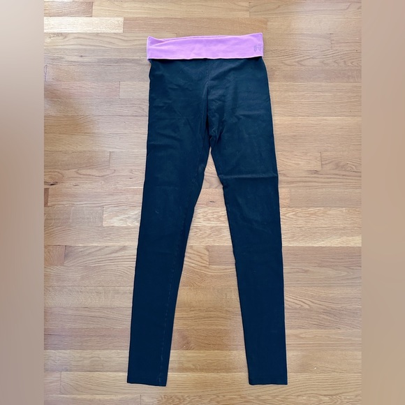 Victoria’s Secret Pink Women’s Medium Long Black Leggings - Picture 2 of 7
